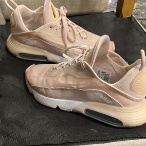 Nike Pink Athletic Shoes with Air Max Cushioning